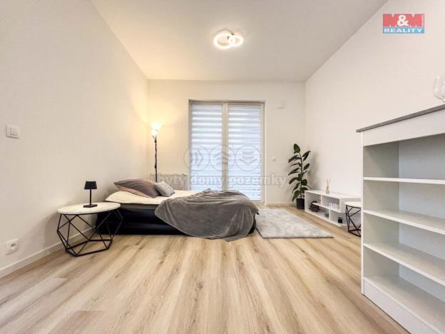 Pronájem bytu 1+kk, Praha - Horní Měcholupy, Milánská, 38 m2