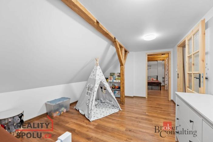 Prodej rodinného domu, Nové Město pod Smrkem, 28. října, 139 m2