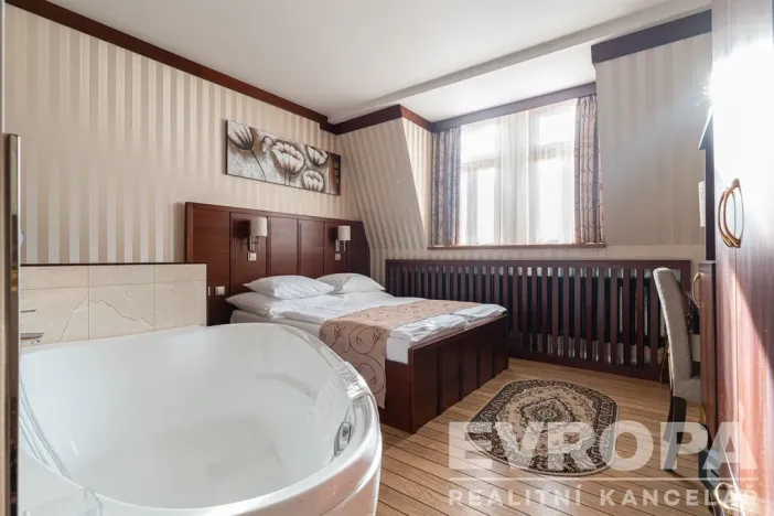 Prodej ubytování, Karlovy Vary - Rybáře, Slepá, 1015 m2