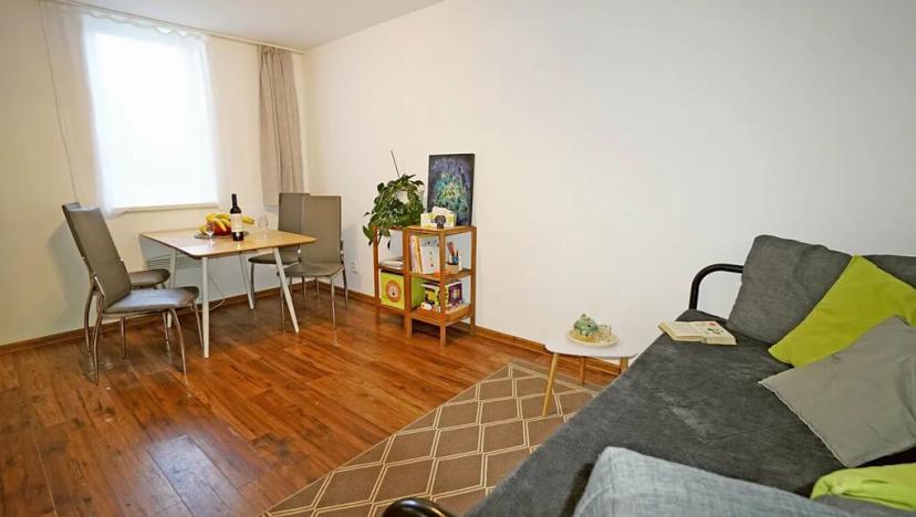 Prodej apartmánu, Lednice, Sídl. Osvobození, 52 m2