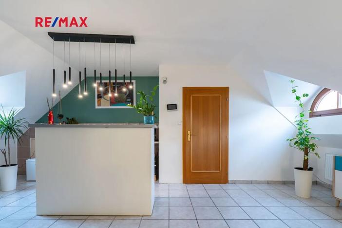 Pronájem obchodního prostoru, Brno, Novobranská, 84 m2