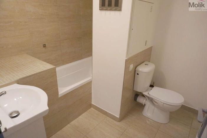 Pronájem bytu 1+1, Chomutov, Jirkovská, 36 m2