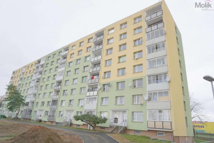 Pronájem bytu 1+1, Chomutov, Jirkovská, 36 m2