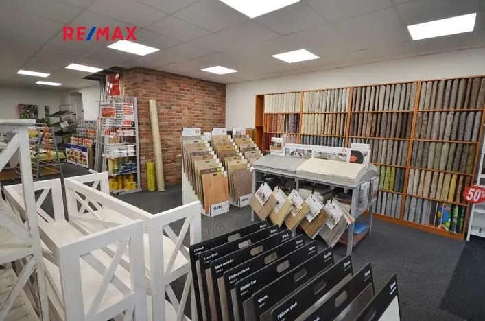Prodej obchodního prostoru, Slaný, Třebízského, 140 m2
