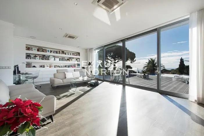 Prodej vily, Tossa de Mar, Španělsko, 250 m2