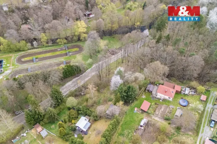 Prodej zahrady, Plasy, 2180 m2