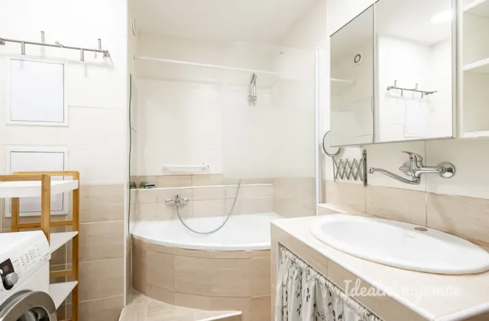 Pronájem bytu 3+1, Praha - Chodov, V jezírkách, 64 m2