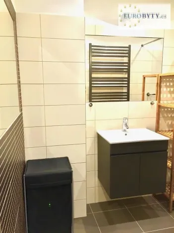 Prodej obchodního prostoru, Praha - Nusle, Na Jezerce, 74 m2