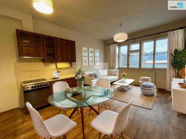 Prodej bytu 2+kk, Nová Paka, Dukelské náměstí, 56 m2