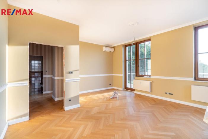 Prodej bytu 4+kk, Karlovy Vary, Svahová, 392 m2