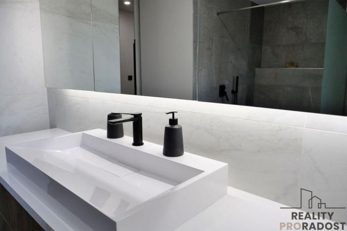 Pronájem bytu 2+1, Hodonín, Erbenova, 68 m2