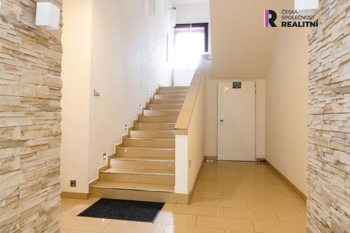 Pronájem kanceláře, Sokolov, Nádražní, 16 m2