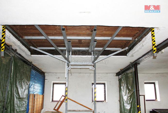 Pronájem skladu, Ostružno, 500 m2