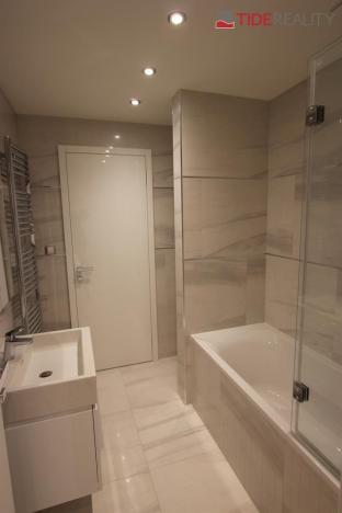 Pronájem bytu 2+kk, Praha - Smíchov, U Nikolajky, 61 m2