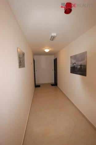 Pronájem bytu 2+kk, Praha - Smíchov, U Nikolajky, 61 m2