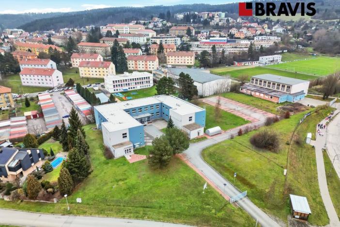 Pronájem kanceláře, Blansko, Čapkova, 1385 m2