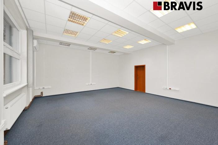 Pronájem kanceláře, Blansko, Čapkova, 1385 m2