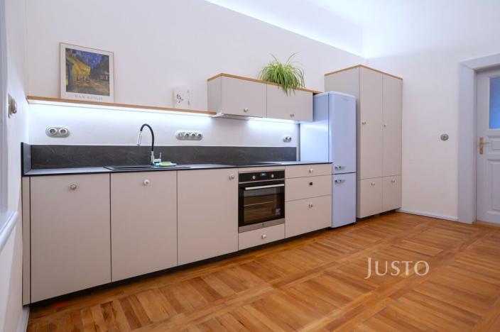 Pronájem bytu 2+kk, Praha - Holešovice, Veletržní, 66 m2