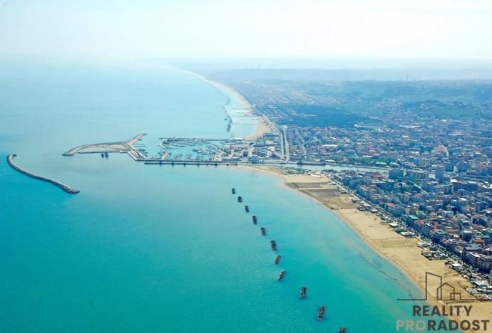 Prodej bytu 3+kk, Via Cerrano, 65015 Montesilvano PE, Itálie, 83 m2