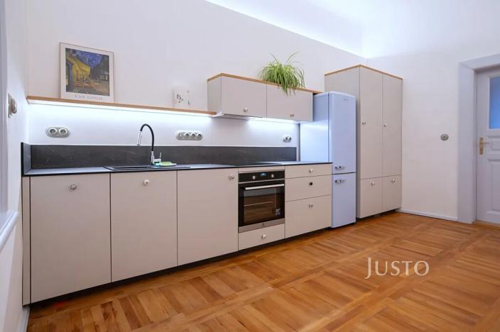 Pronájem bytu 2+kk, Praha - Holešovice, Veletržní, 66 m2