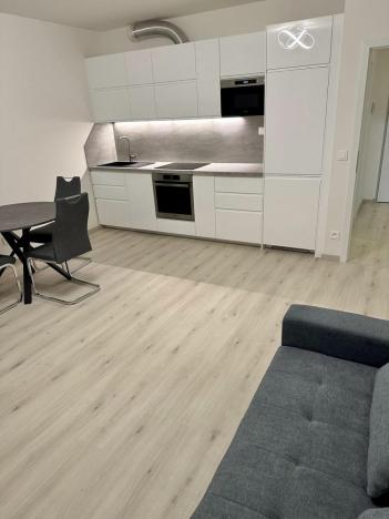 Pronájem bytu 2+kk, Praha - Kbely, Sedlářova, 60 m2