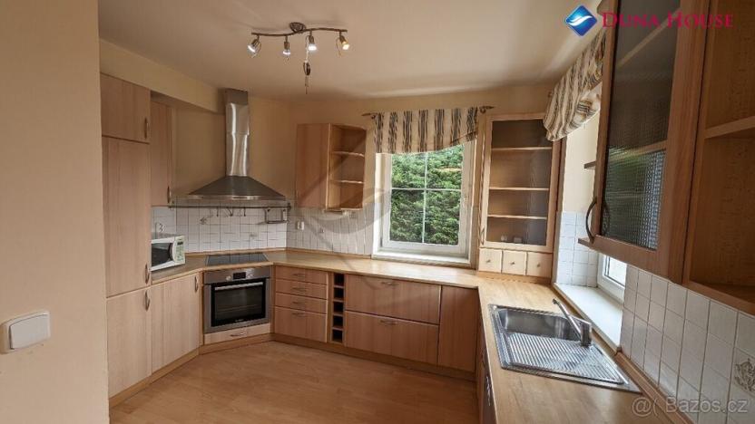 Prodej rodinného domu, Panenské Břežany, 200 m2
