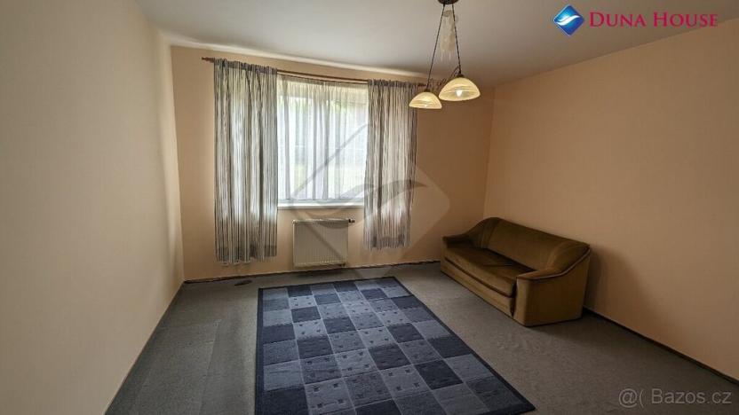 Prodej rodinného domu, Panenské Břežany, 200 m2