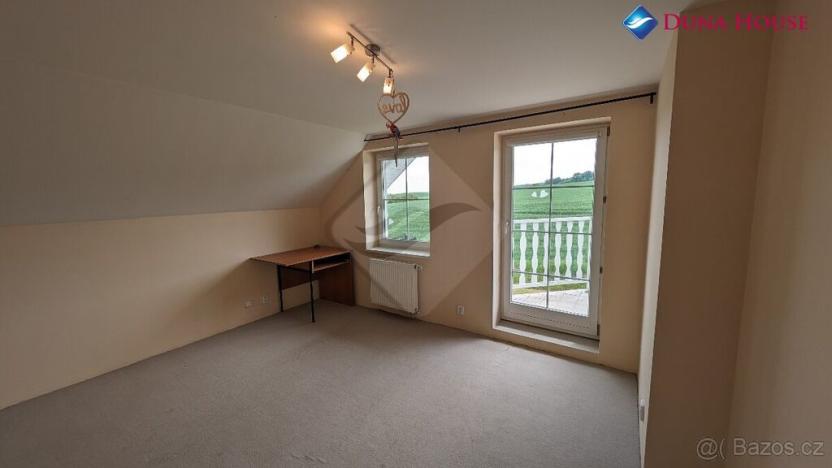 Prodej rodinného domu, Panenské Břežany, 200 m2