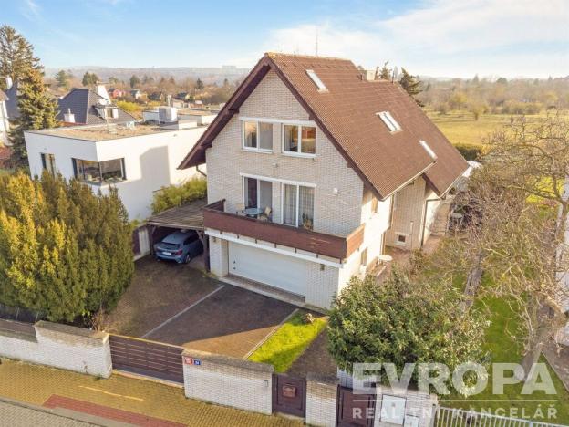Prodej rodinného domu, Praha - Suchdol, Armádní, 400 m2