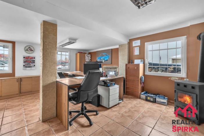 Prodej komerčního pozemku, Hradec nad Svitavou, 6332 m2