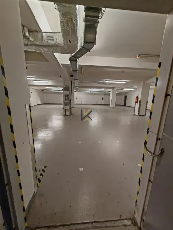 Pronájem obchodního prostoru, Praha - Braník, Zelený pruh, 818 m2