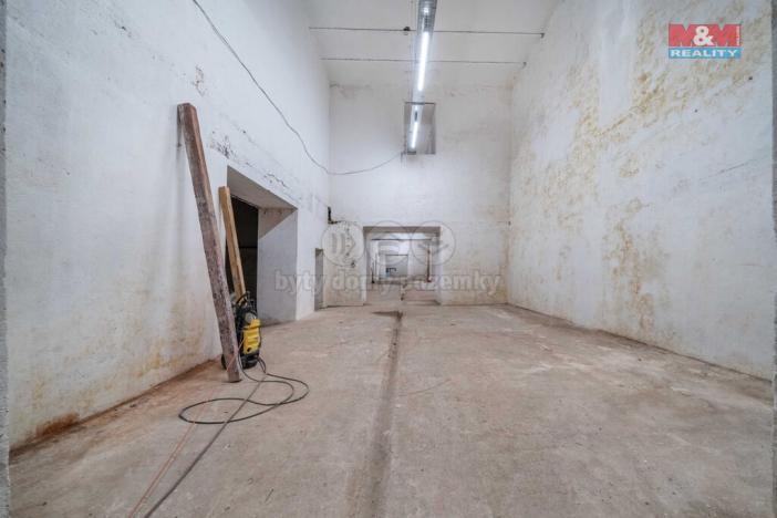 Pronájem výrobních prostor, Štěnovice, Plzeňská, 1366 m2