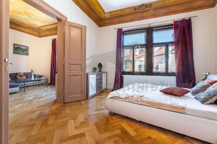 Pronájem bytu 3+1, Praha - Staré Město, Staroměstské náměstí, 108 m2