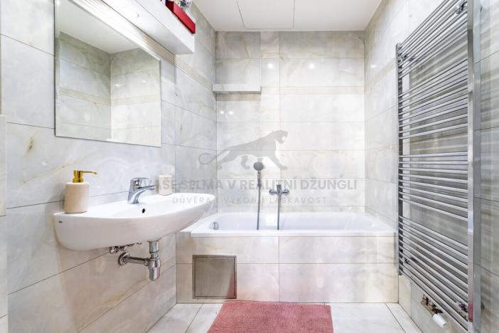 Pronájem bytu 3+1, Praha - Staré Město, Staroměstské náměstí, 108 m2