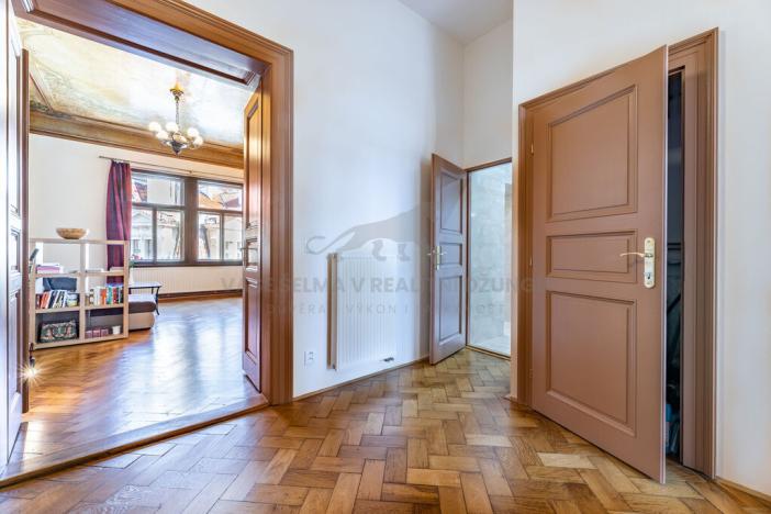 Pronájem bytu 3+1, Praha - Staré Město, Staroměstské náměstí, 108 m2