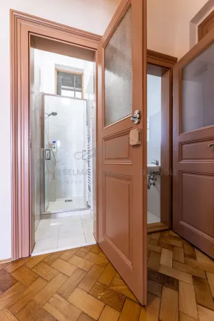 Pronájem bytu 3+1, Praha - Staré Město, Staroměstské náměstí, 108 m2