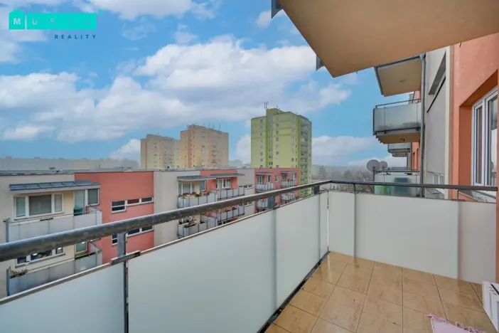 Pronájem bytu 2+kk, Olomouc - Nové Sady, Družební, 63 m2