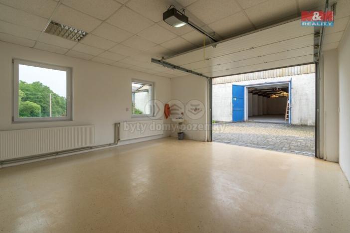 Pronájem skladu, Třanovice, 550 m2
