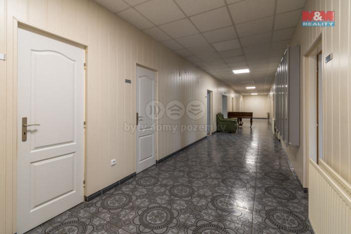 Pronájem skladu, Třanovice, 550 m2
