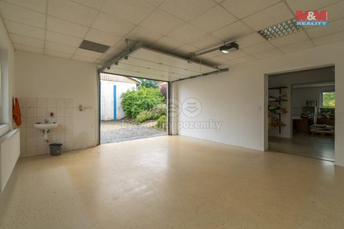 Pronájem kanceláře, Třanovice, 550 m2