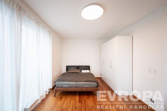 Prodej bytu 1+kk, Praha - Nusle, K sídlišti, 40 m2