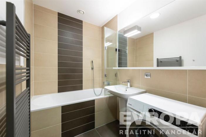 Prodej bytu 1+kk, Praha - Nusle, K sídlišti, 40 m2