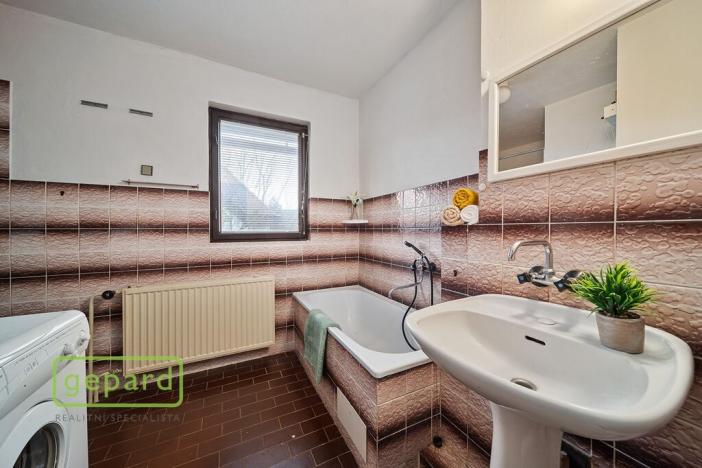 Prodej vily, Hronov, Karoliny Světlé, 340 m2