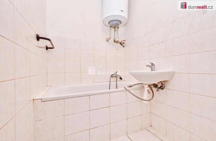 Prodej rodinného domu, Stradonice, 470 m2