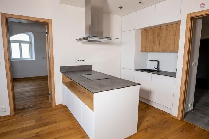 Prodej bytu 3+kk, Liberec, Na Ladech, 110 m2