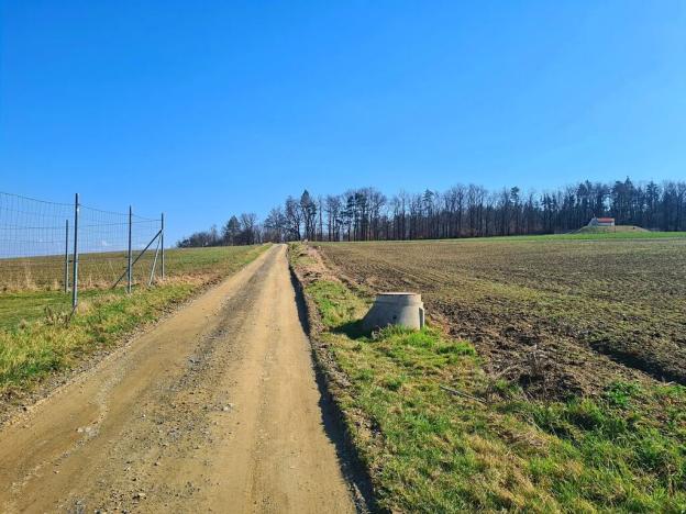 Prodej pozemku pro bydlení, Měrotín, 4089 m2