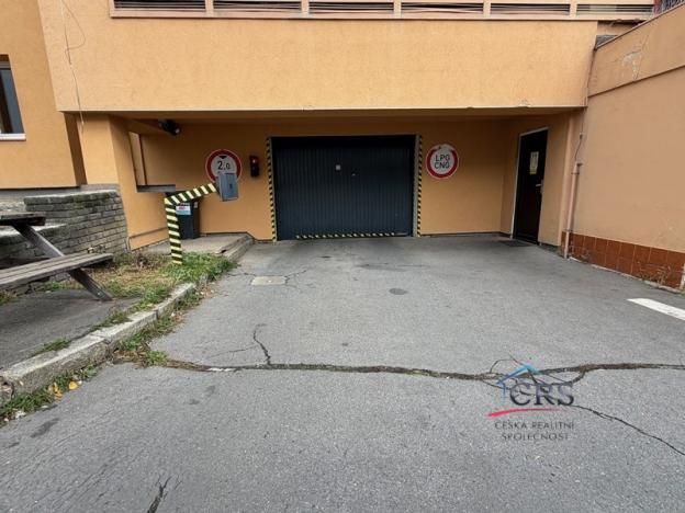 Prodej garáže, Praha - Střížkov, Lovosická, 16 m2