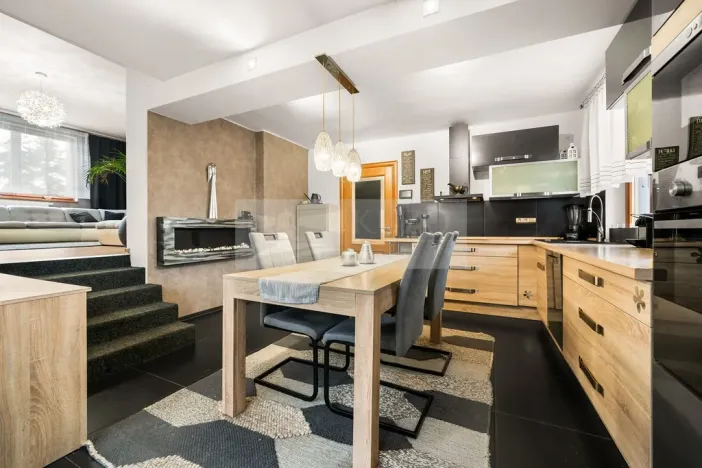 Prodej rodinného domu, Stará Huť, Ke Strži, 230 m2