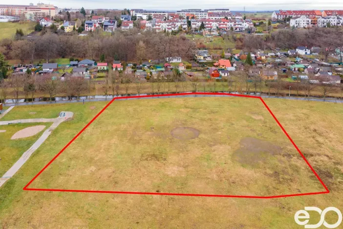 Prodej komerčního pozemku, Chrudim, 5300 m2