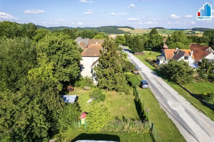 Prodej rodinného domu, Myslív, 868 m2